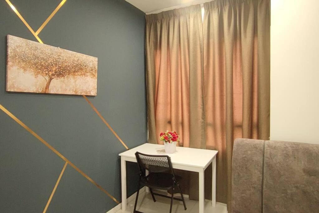 Hzb301-Selfcheck-In-Wi-Fi- Netflix- Parking- Pool-2 Bedroom- Klia, 7099 세팡 외부 사진